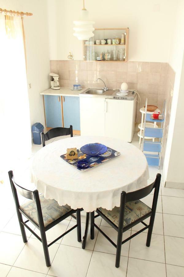 Tribunj apartmani Bagian luar foto