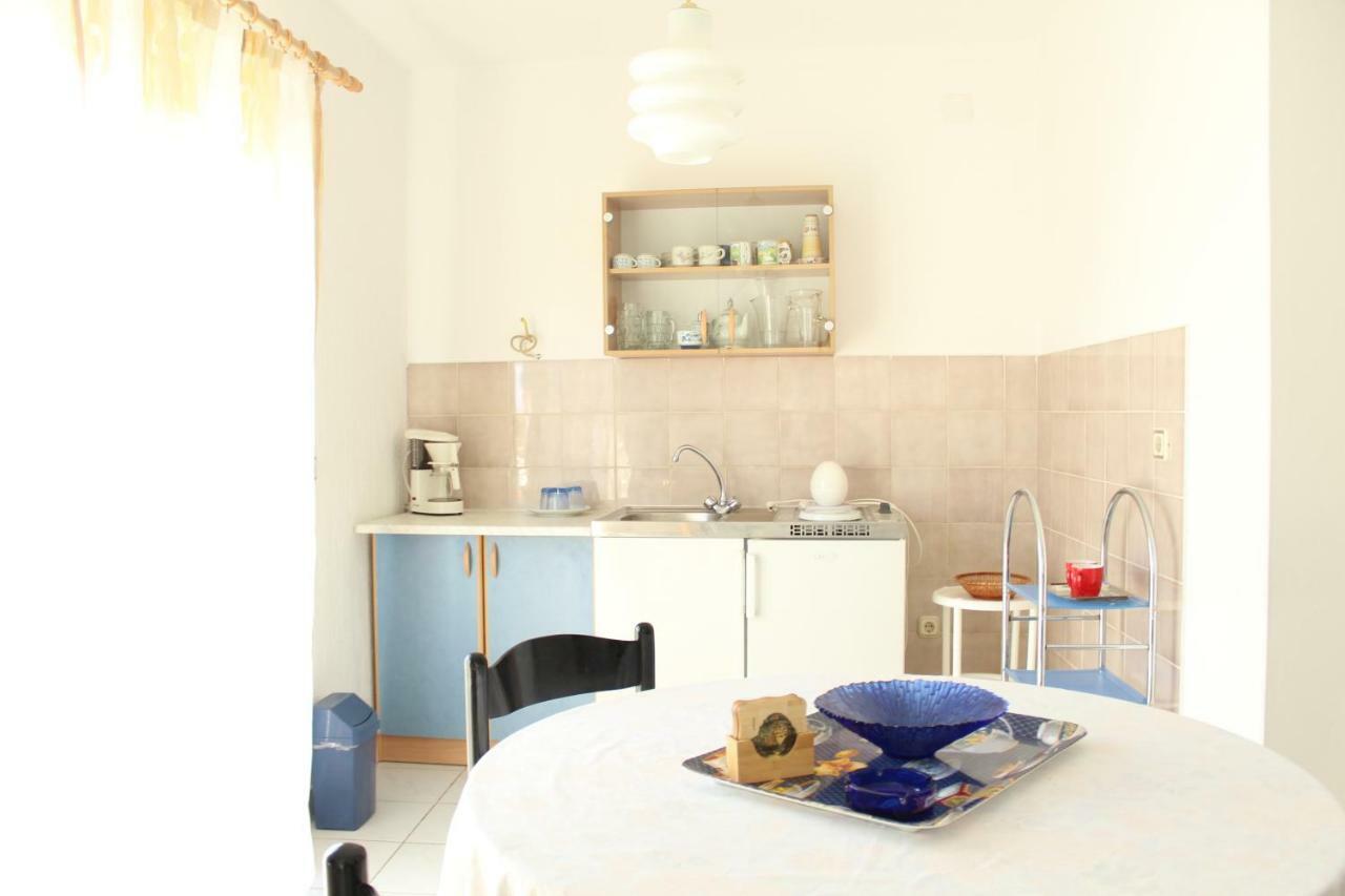 Tribunj apartmani Bagian luar foto