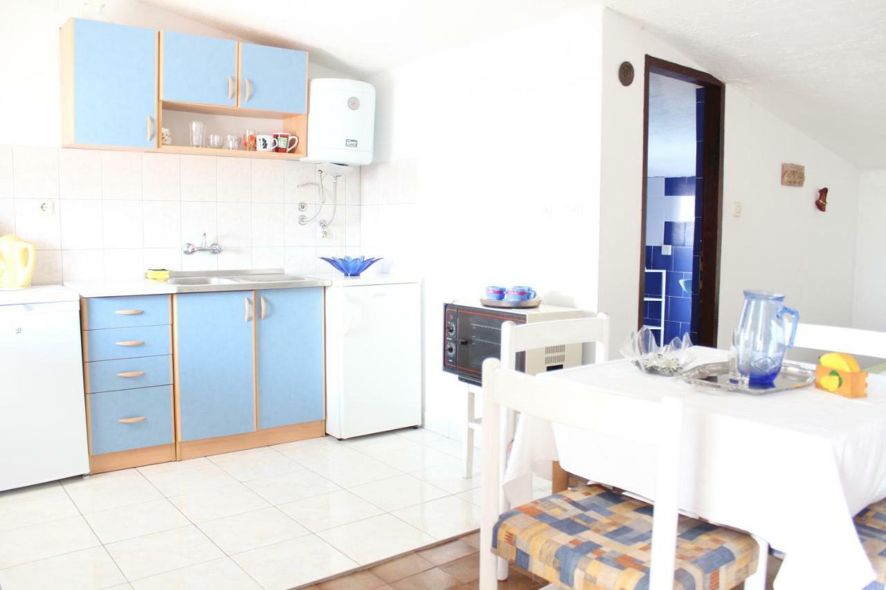Tribunj apartmani Bagian luar foto