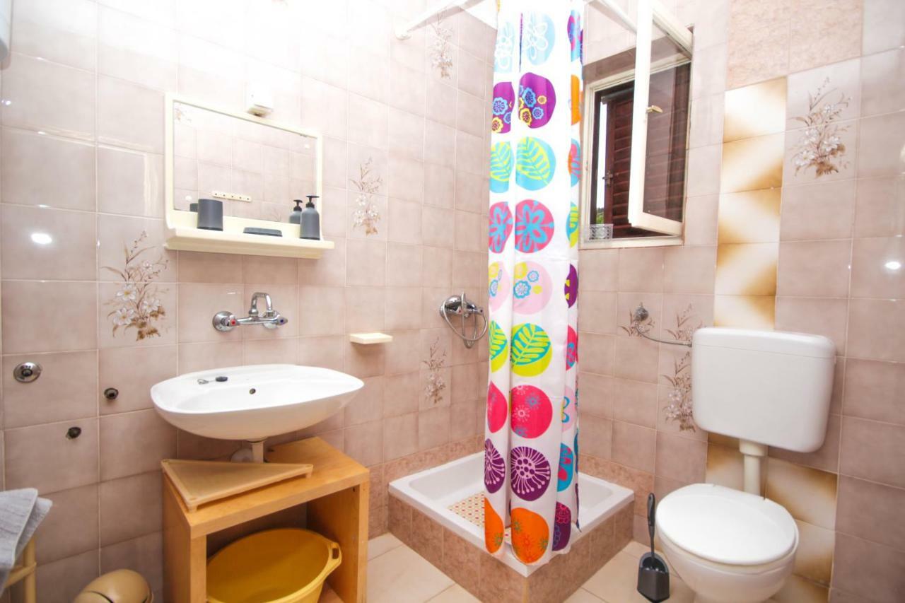 Tribunj apartmani Bagian luar foto